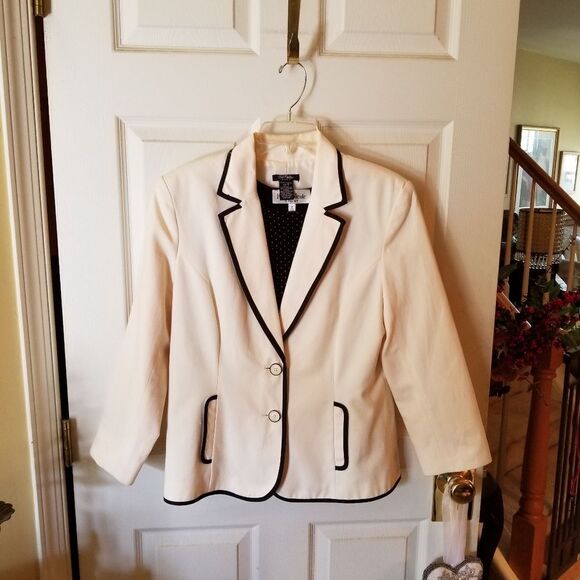 BOB MACKIE BEIGE JACKET W/ BLACK TRIM - Picture 2 of 5